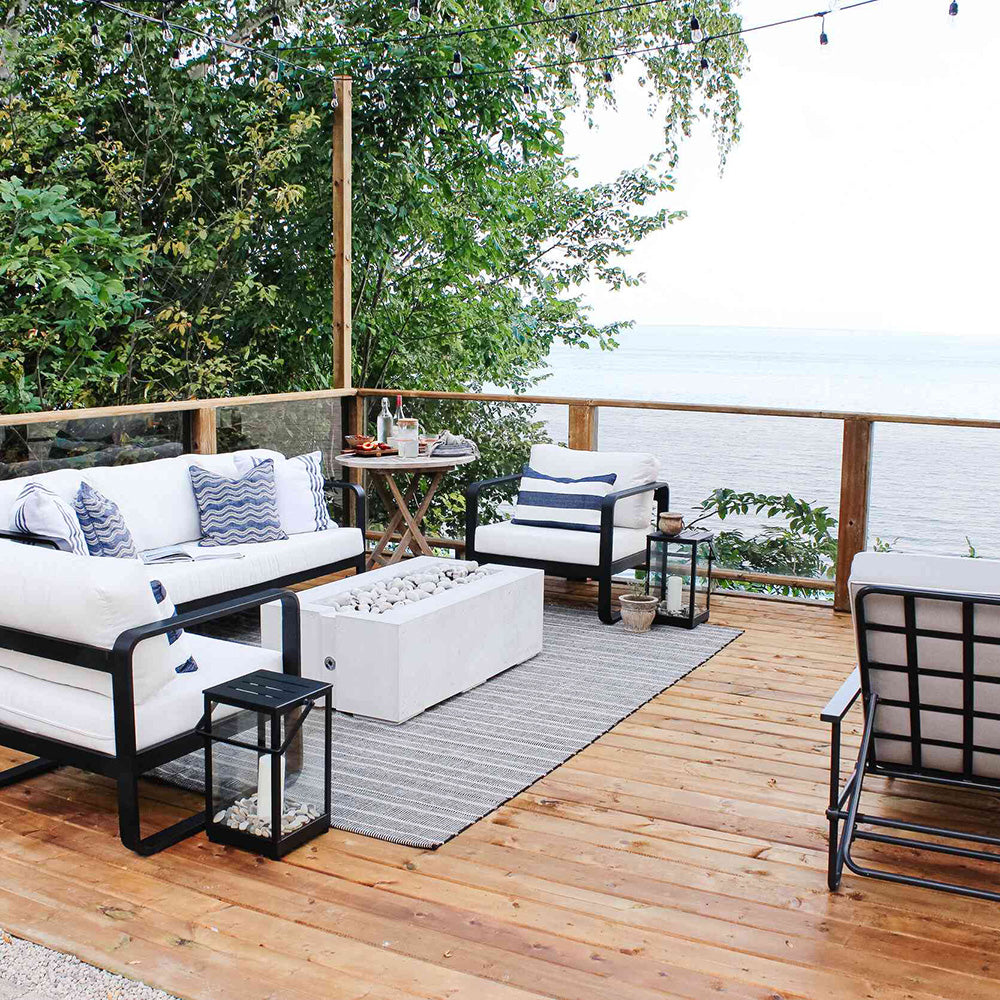 Powerful Patio Designs: Deck Furniture Layout Ideas