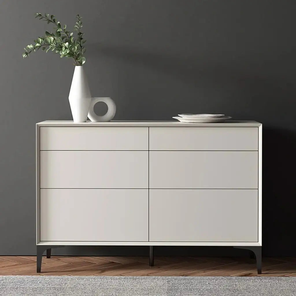 Minimalist-Dresser-Decor