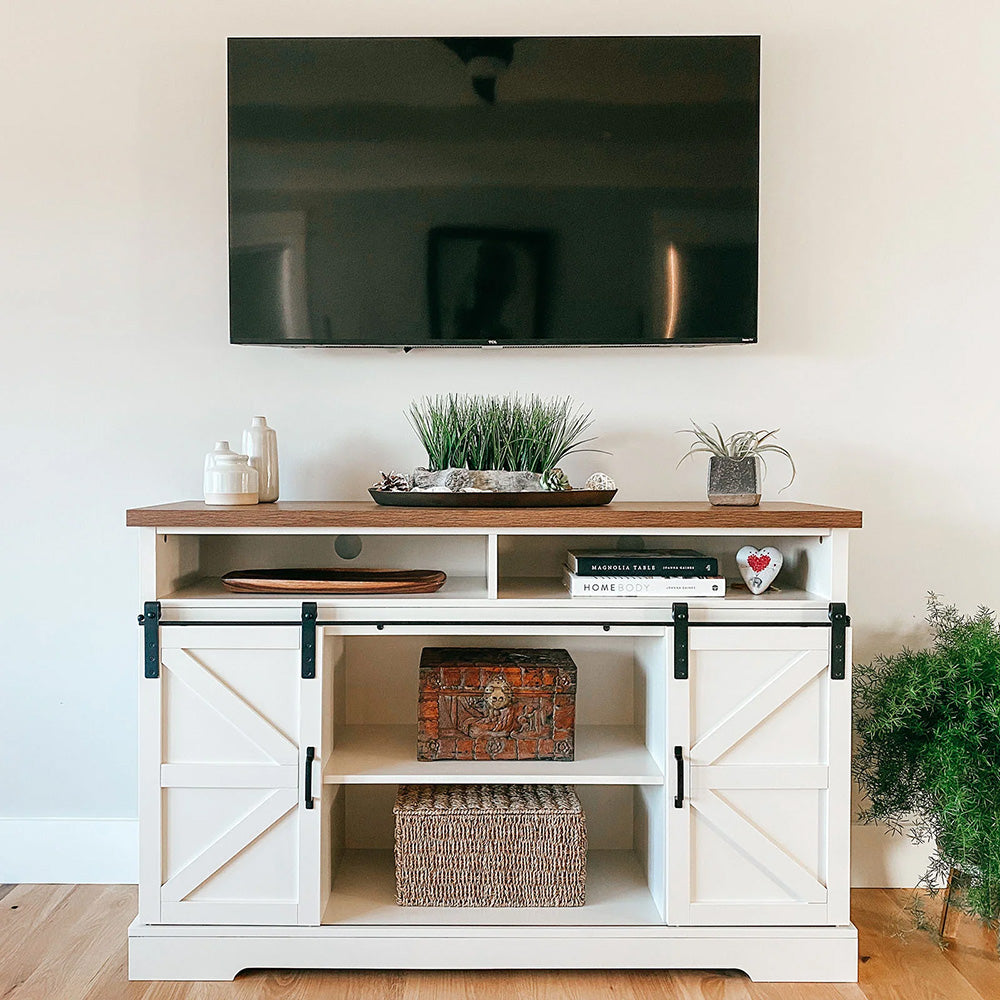 Decorative tips for farmhouse TV cabinets