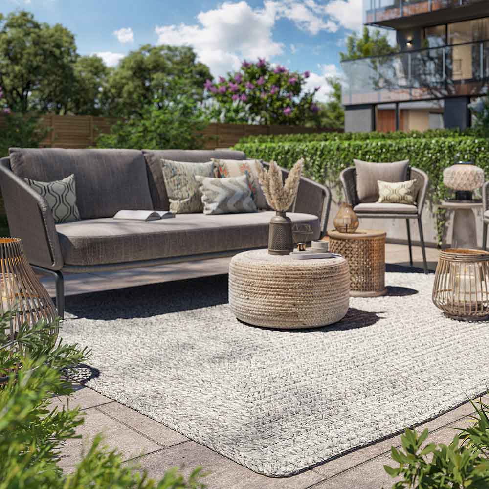 Braided Indoor/Outdoor Area Rug